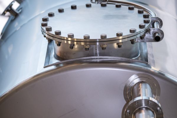 Nieuwe RVS opslagtank te Amsterdam